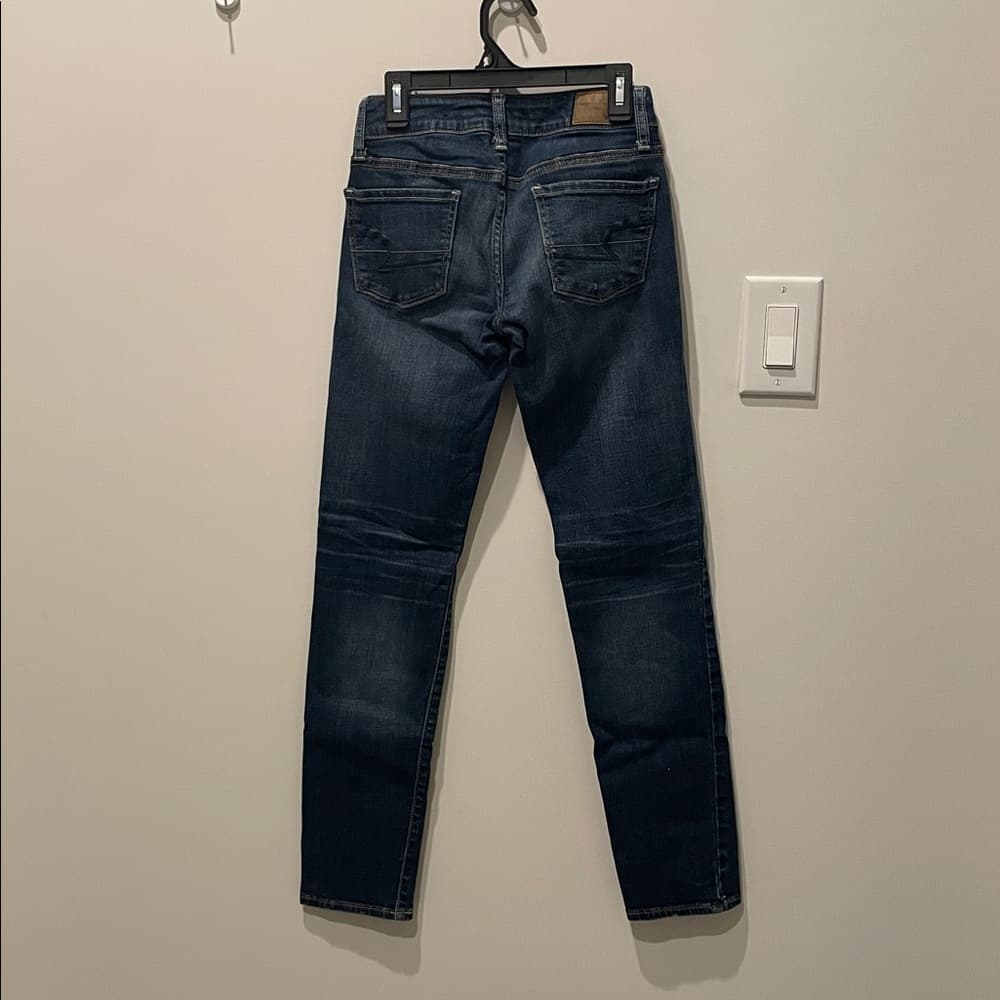 Lot of 4 pairs DARK BLUE JEANS: AMERICAN EAGLE, WALLFLOWER, EUNINA