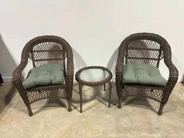 Set Of 2 Synthetic Wicker Outdoor Chairs With Round Table