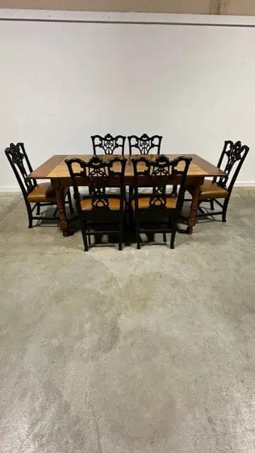 Milling Road Traditional Dining Table with 6 Dining Chairs