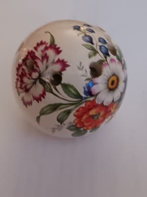 Vintage Pomander Sallie Robinson Ceramic Flowers Drawer Sachet Poparit Scented