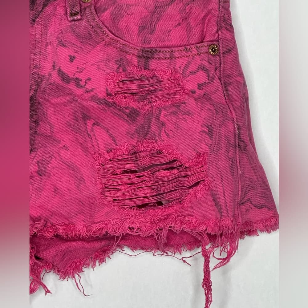 Levi’s Urban Outfitters Pink Tie Distressed Cutoff Shorts 32 High Rise Festival
