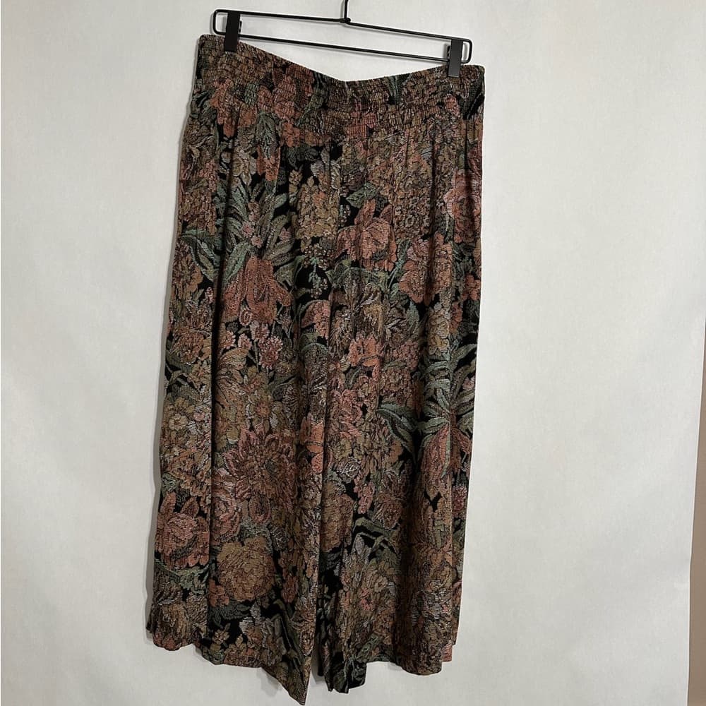 Vintage Floral Tapestry Culottes Wide Leg Capri Pants Multicolor Size 9/10 Boho