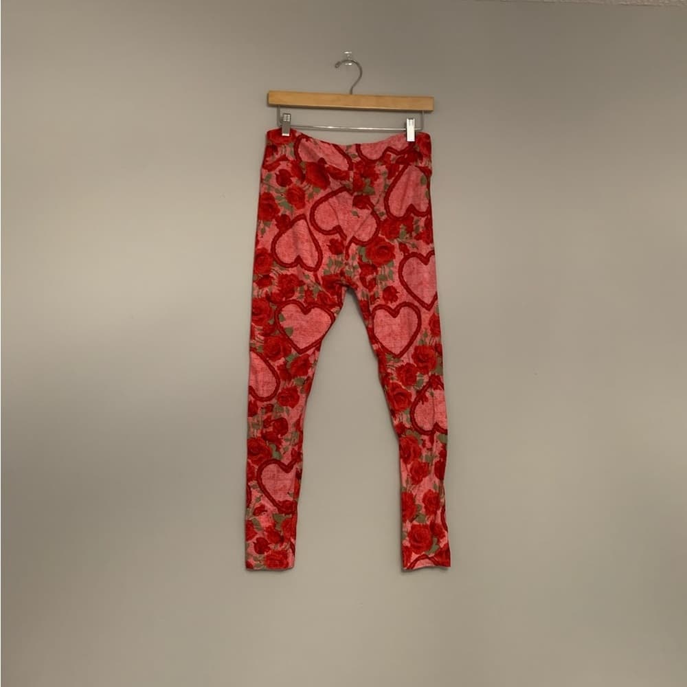 LuLaRoe Valentine Valentine’s Day TC Tall & Curvy Red Pink Hearts Roses Leggings