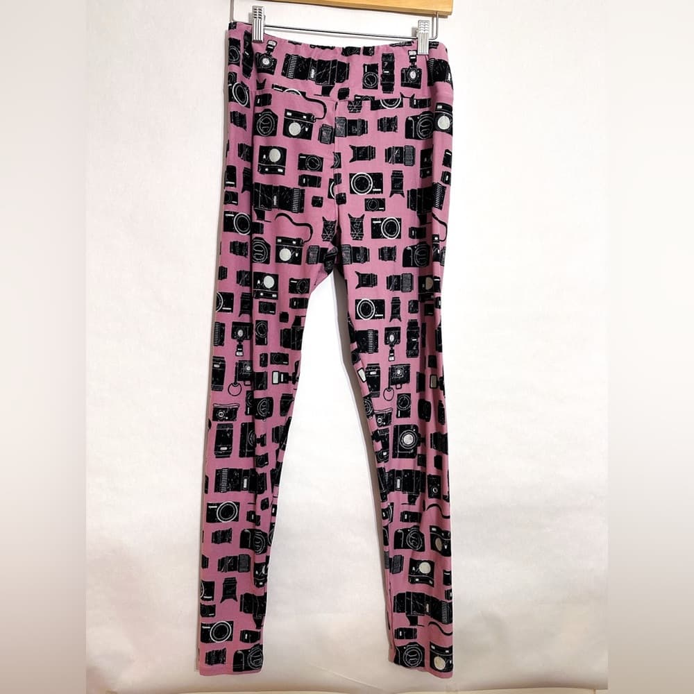 NWT LuLaRoe Pink Camera Print Leggings TC Tall & Curvy Photography Aesthetic