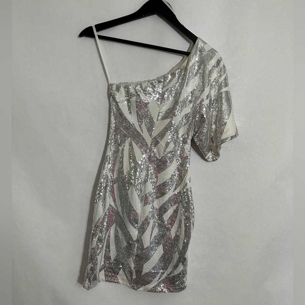 B. Darlin One Shoulder White Silver Sequin Mini Y2K Party Dress Size 1/2 Junior
