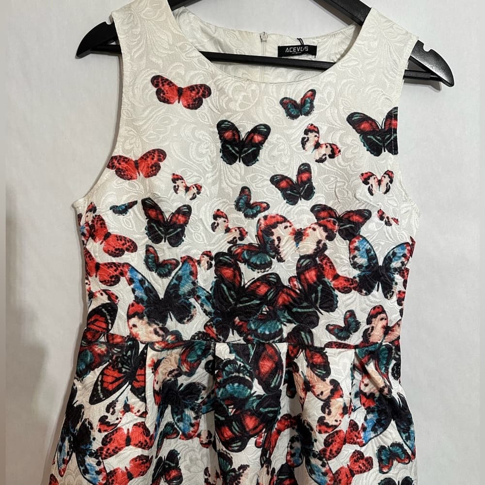 ACEVOG Butterfly Fit & Flare Textured White Dress Size Medium SEE NOTES