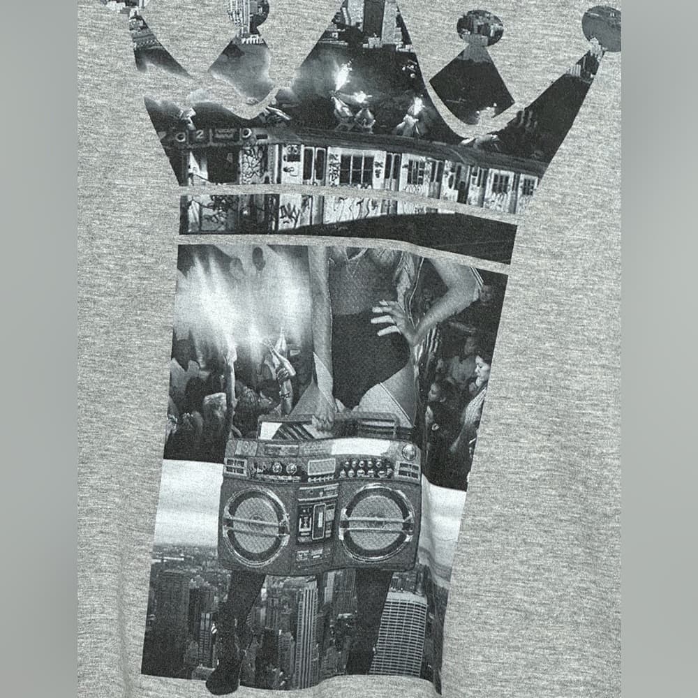 ENC Emperors New Clothes Graphic Tee Shirt Gray Crown Boombox Streetwear Small