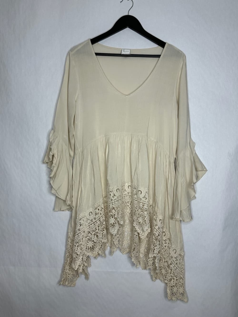 Cupio Cream Boho Lace Handkerchief Hem Bell Sleeve Tunic Top See Measurements