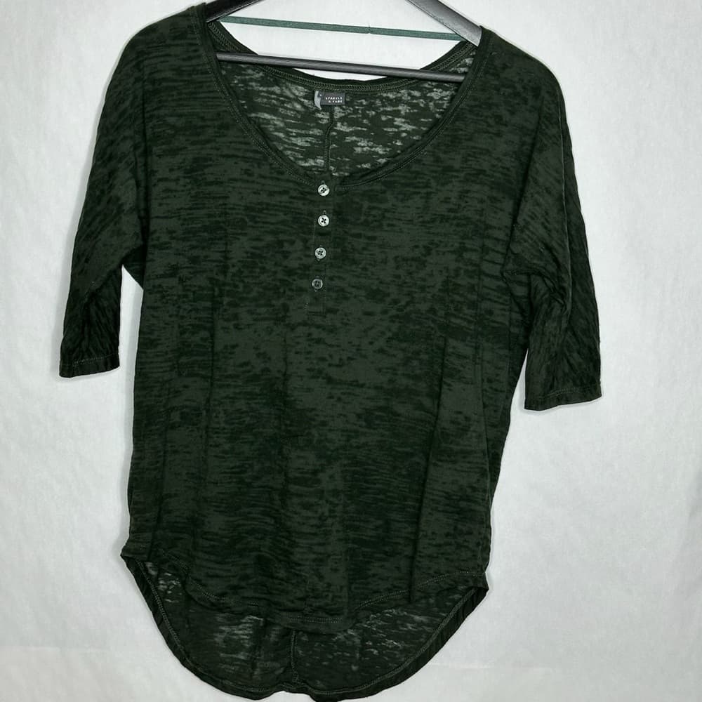 Sparkle & Fade Olive Burnout Henley 3/4 Sleeve High Low Top Size Small