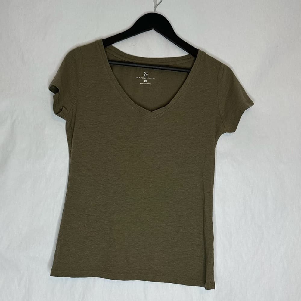 New York & Company NY&Co Linen Blend Tee Military Green Short Sleeve Size Small