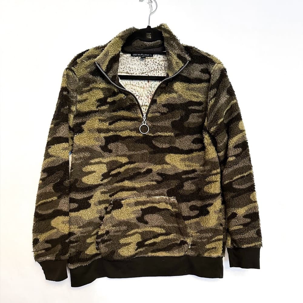 Derek Heart Camo Sherpa 1/4 Zip Up Pullover with Front Pocket- Size Large