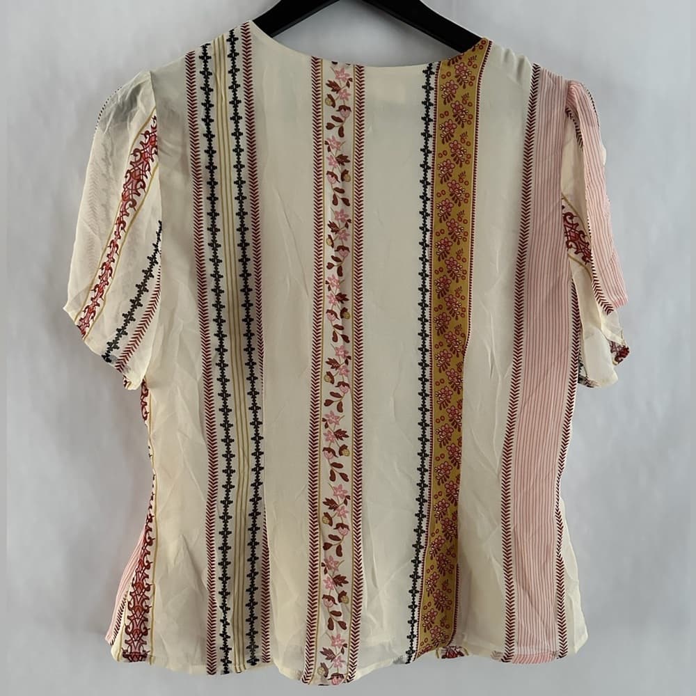 ASTR The Label Cream Boho Pattern Tie Front Cold Shoulder Blouse Size Medium