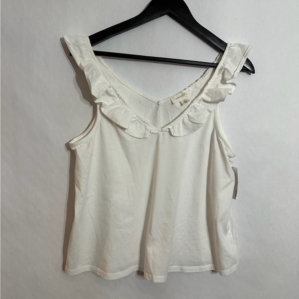 NWT Treasure & Bond White Ruffle Trim Sleeveless Top Size Medium