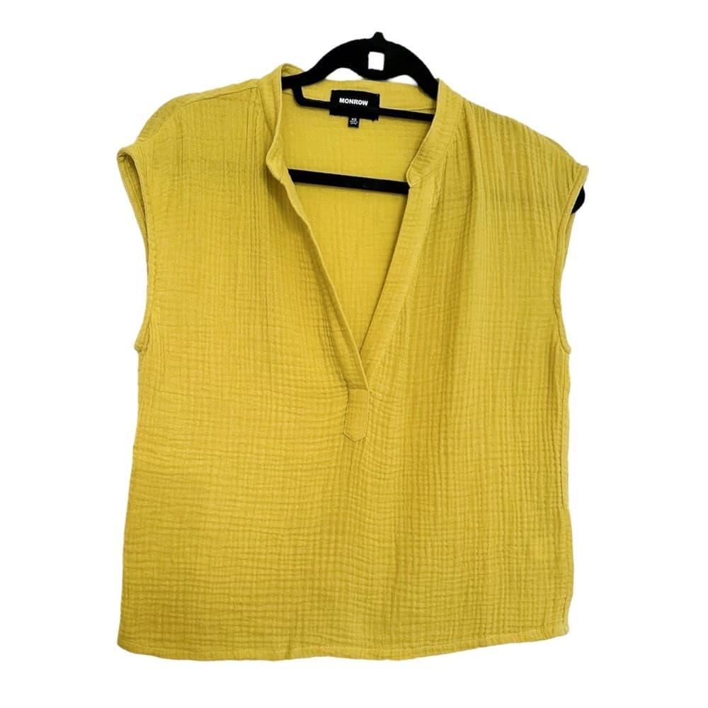 Monrow Gauze Sleeveless Top in Color Avocado Size X-Small Coastal Casual Preppy