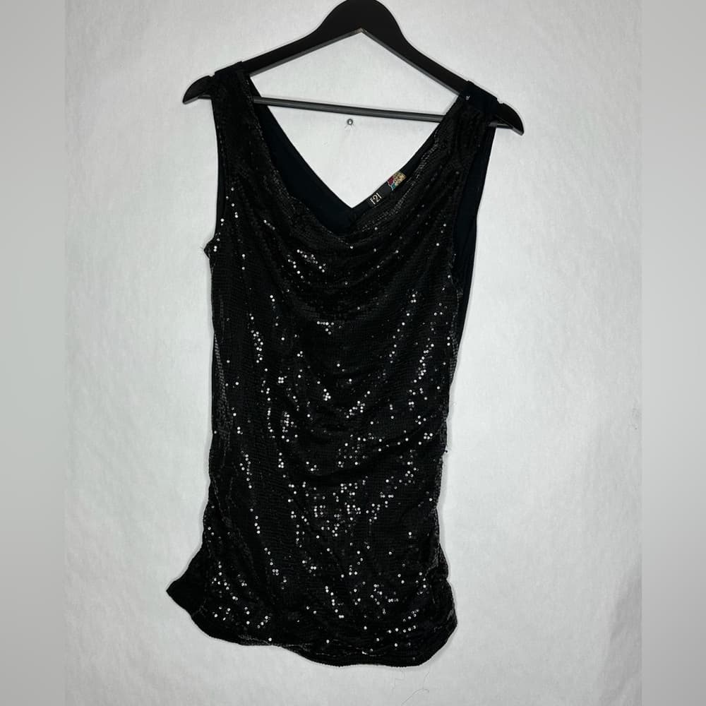 Forever 21 Black Sequin Drape Neck Sleeveless Party Top Tunic Size Medium