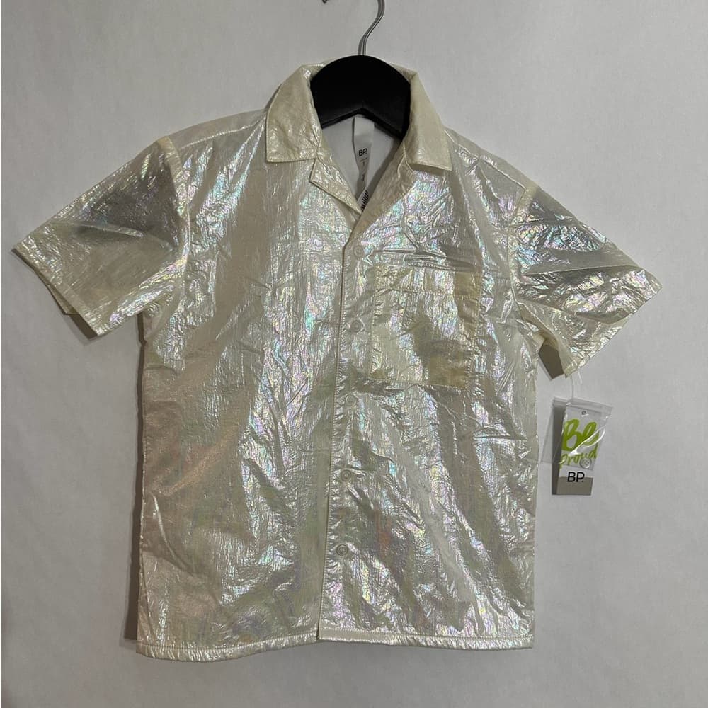 NWT BP Iridescent Short Sleeve Button Up Shirt Size 3 Holographic Cropped
