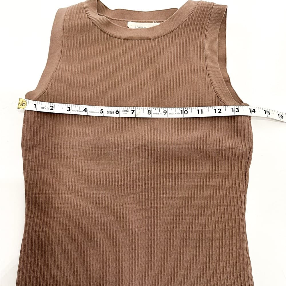 HAPPILY GREY Ribbed Knit Neutral Dark Tan Tight Fitting Tank Top - Size Small