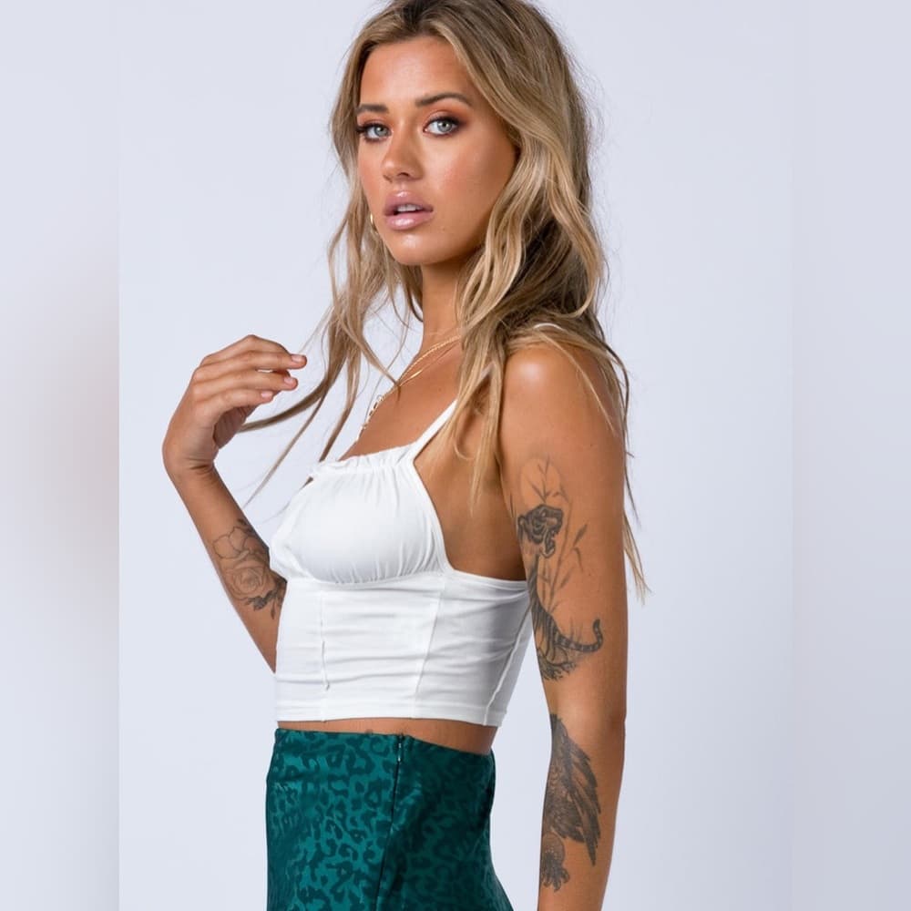 Princess Polly Tilly Top Cropped in Off White Size US 6