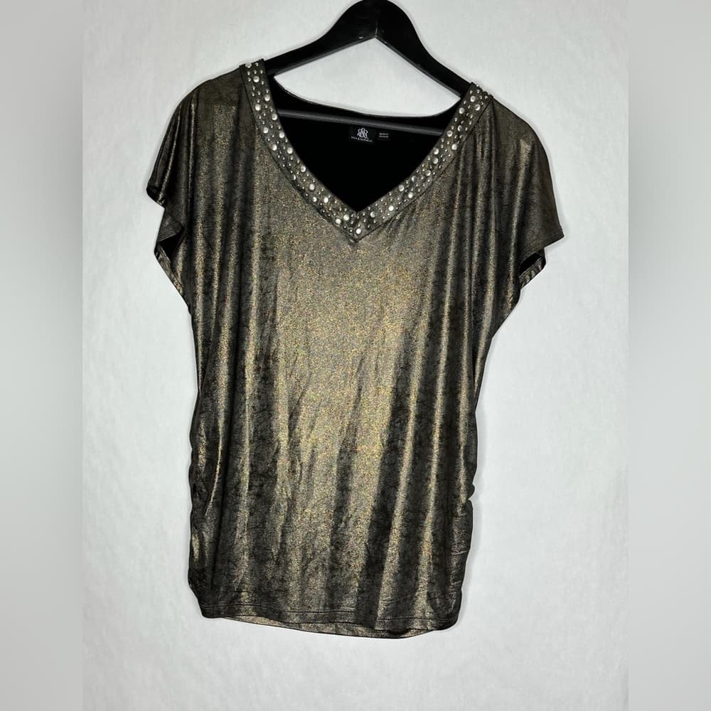 Rock & Republic Metallic Studded V Neck Top Size Small Y2K Short Sleeve Glam