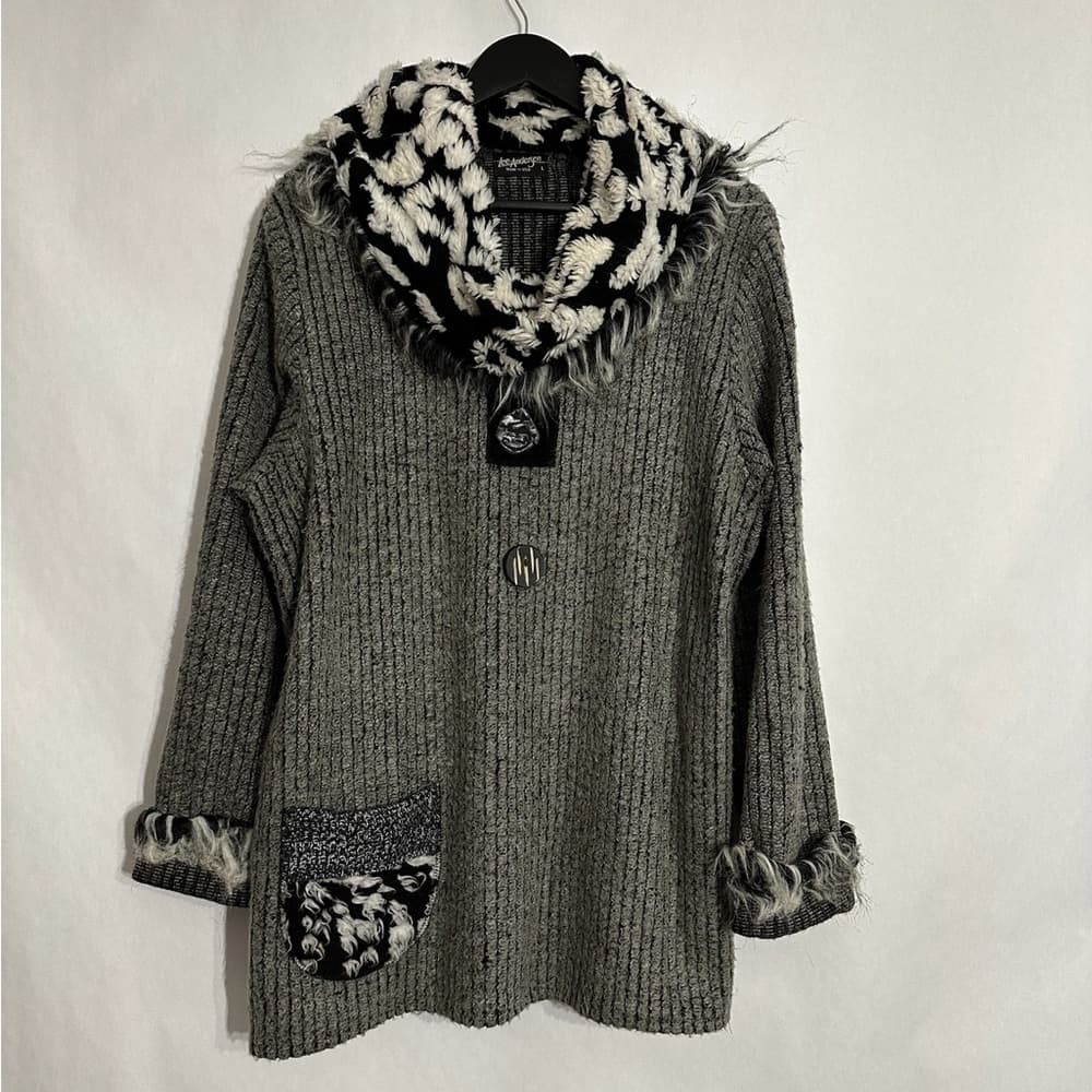LEE ANDERSEN Gray Sweater with Fuzzy Trim and Patterned Cowl Large Vintage
