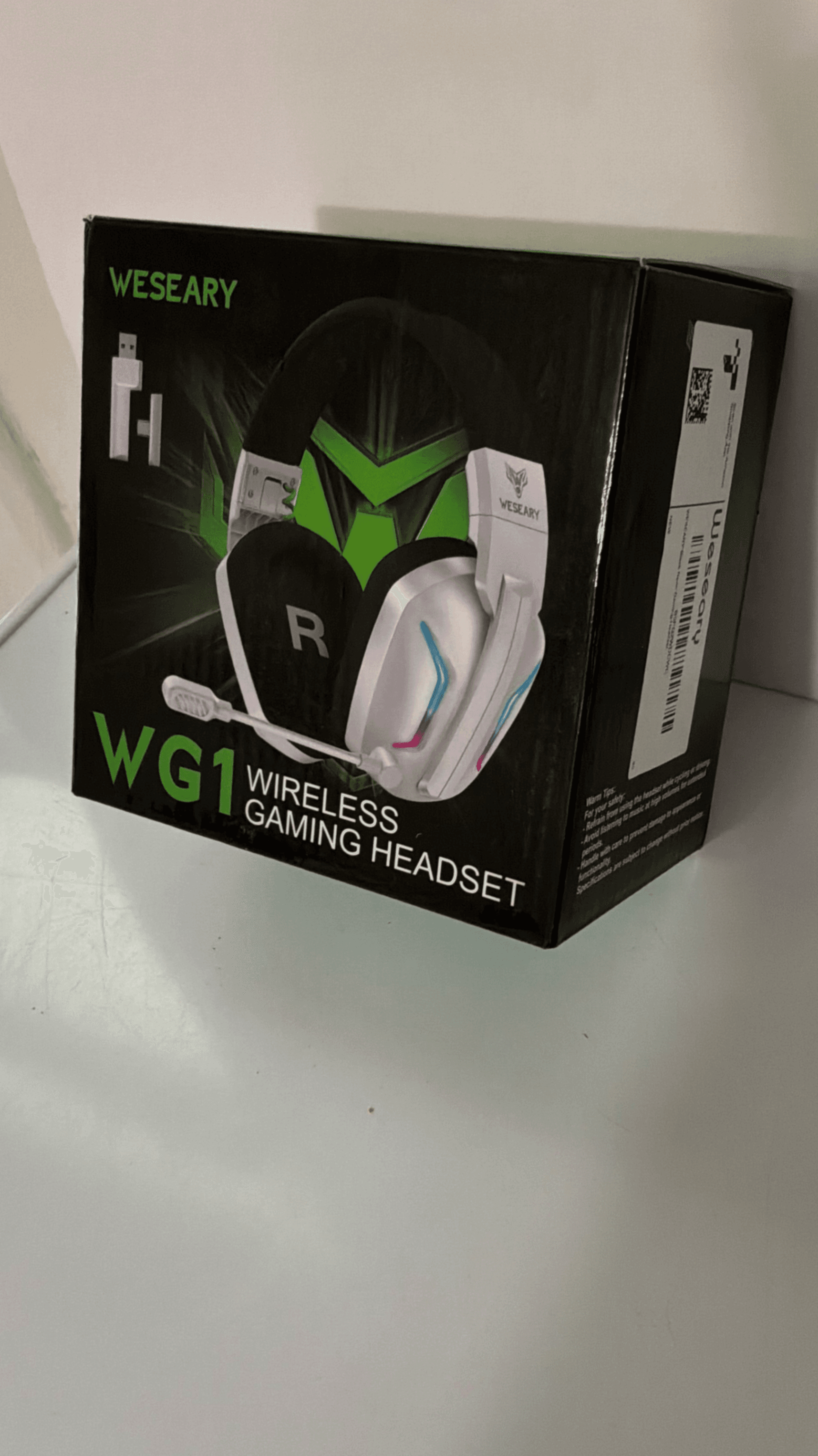 Weseary WG1 Wireless Gaming Headset with RGB Lighting