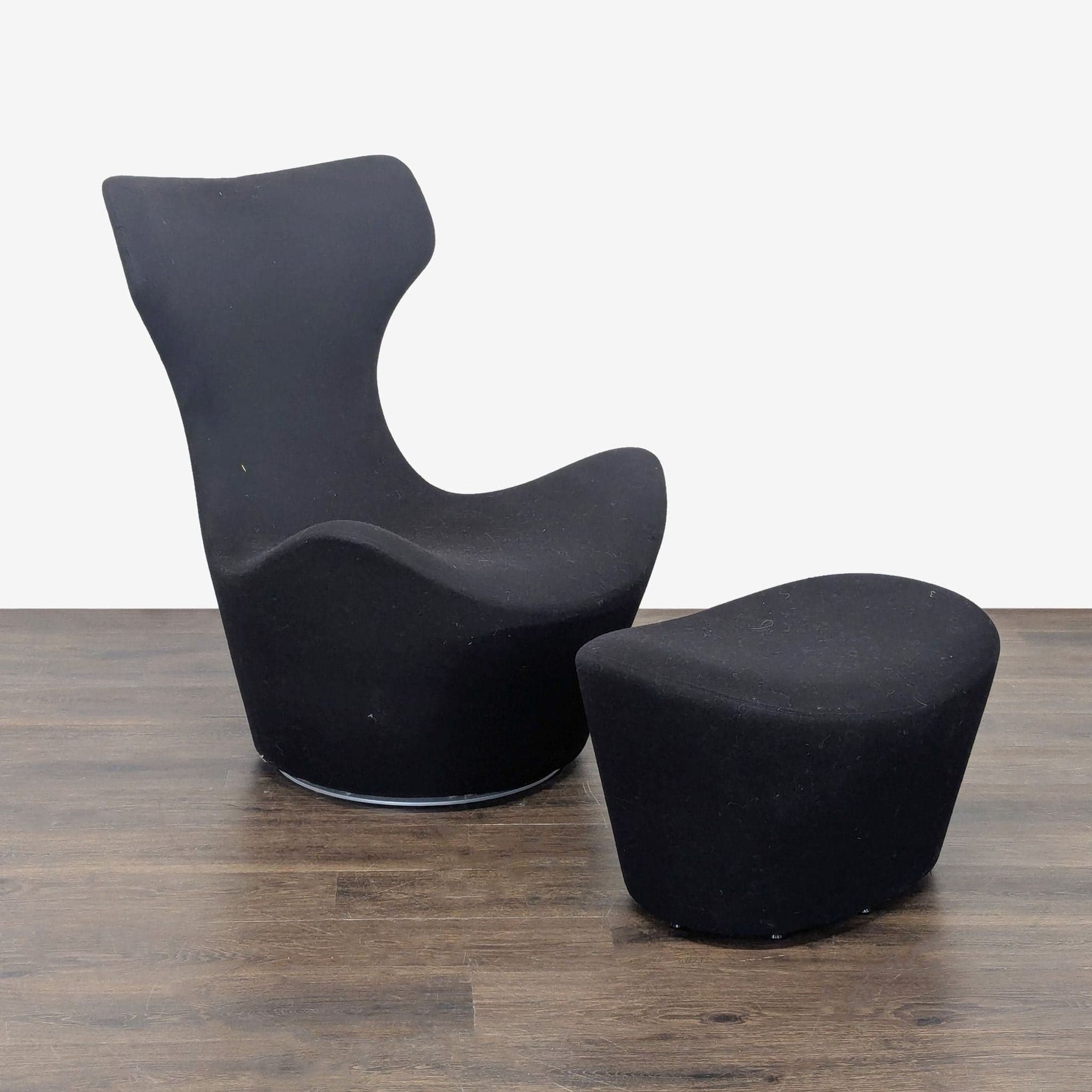 B&B Italia Grande Papilio Black Lounge Chair with Ottoman Set