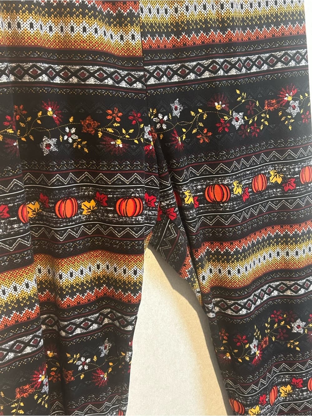 Women’s Plus Size Holiday Halloween Fall, Black And Orange Leggings, Size XXXL