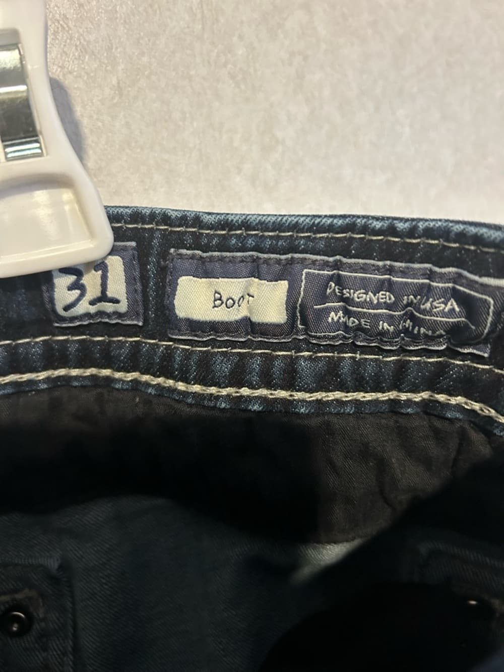 Women’s Miss Me Jeans With Cow Print Pocket (Tear In Pocket) Size 31