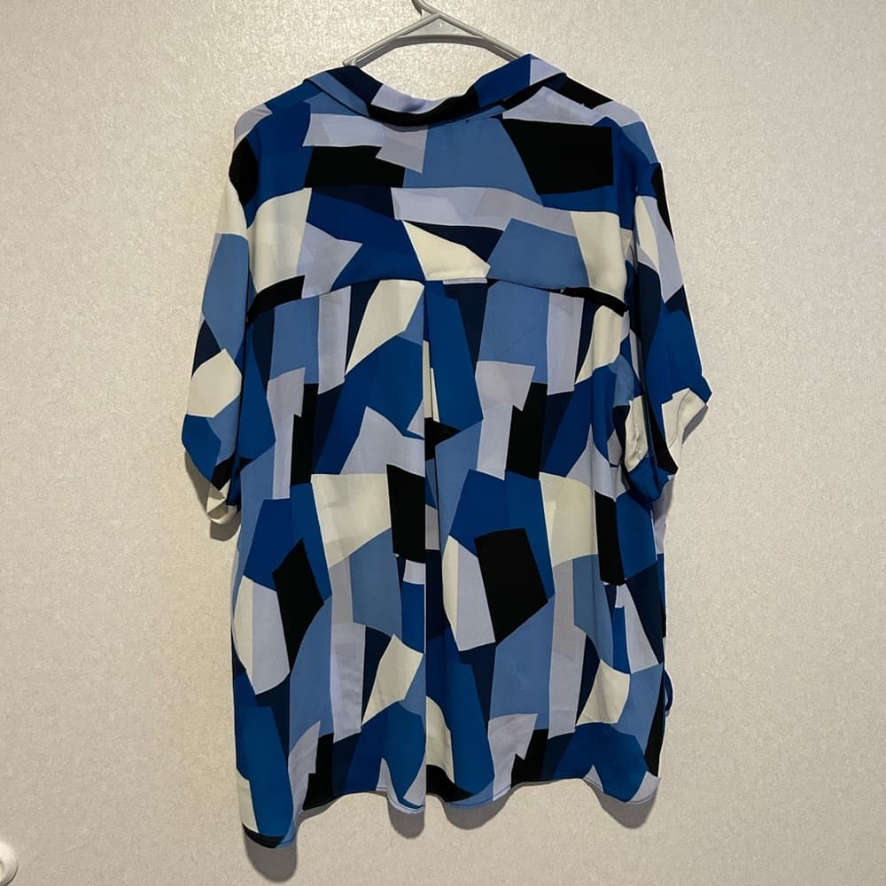 Women’s Multicolor Blue Blouse From Jcpenny Size 2xL With Feathered Bottom