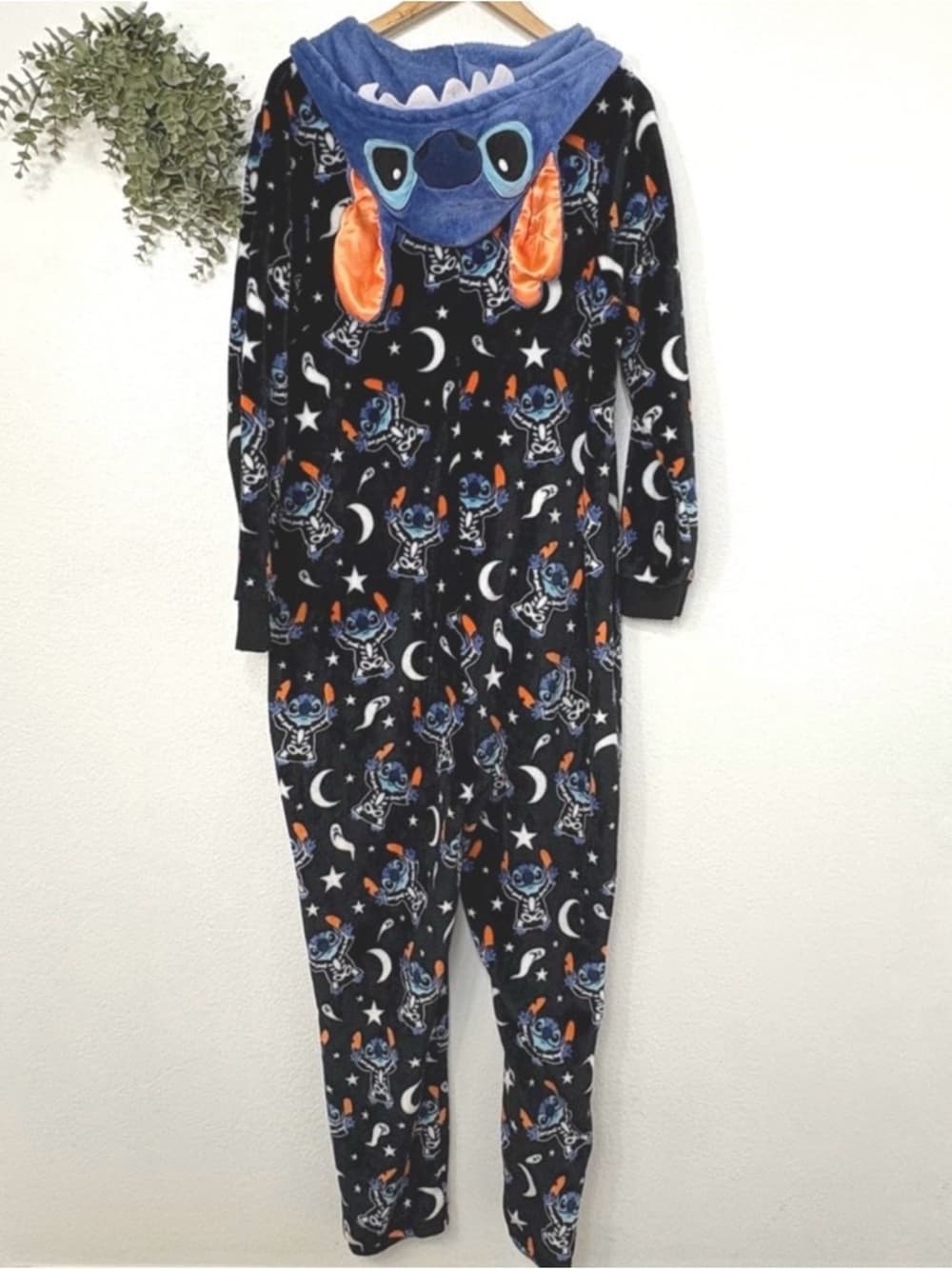 NWOT Disney Skeleton Stitch Halloween Zip Up Pajamas Adult Size 2X