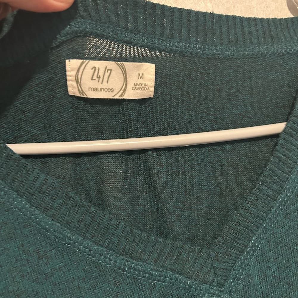Women’s Basic Long Sleeve Tee Shirt From The 24/7 Collection, Size Medium