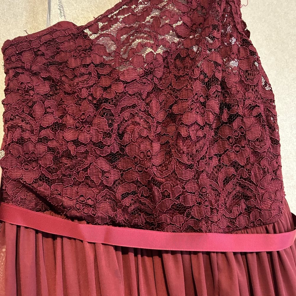 Women Or Teens Formal Prom Dress, Maroon With A Lace Top, One Shoulder, 14