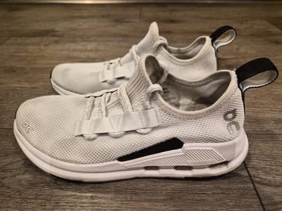On Cloudeasy Women’s Running Casual Shoes White/Undyed - Size 8