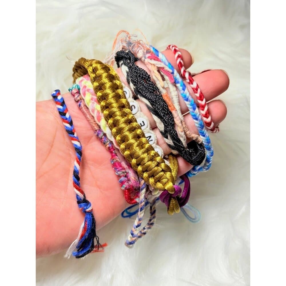 Friendships Bracelet (c)