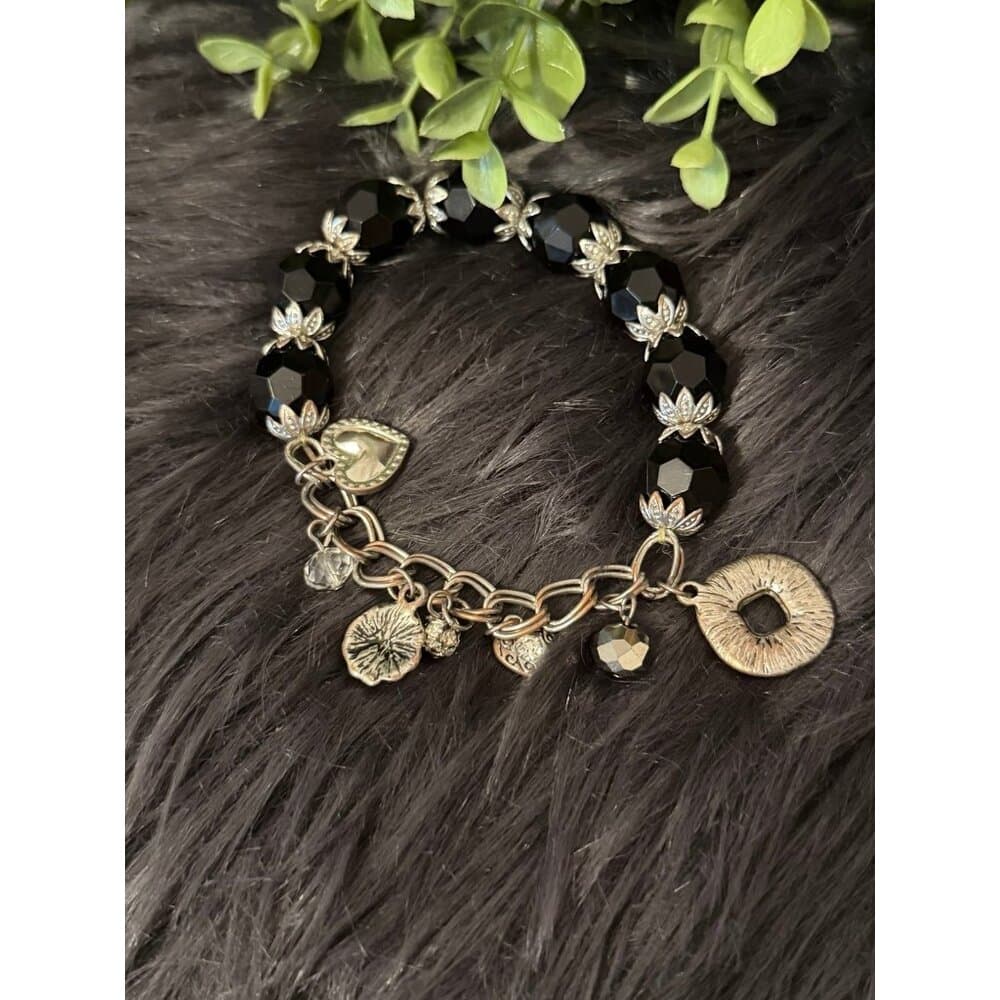 Black Beads Charm Bracelet (c)