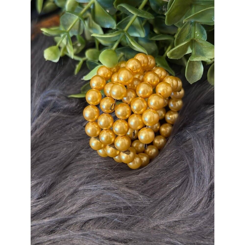 One Size Yellow Pearl Bracelet (c)