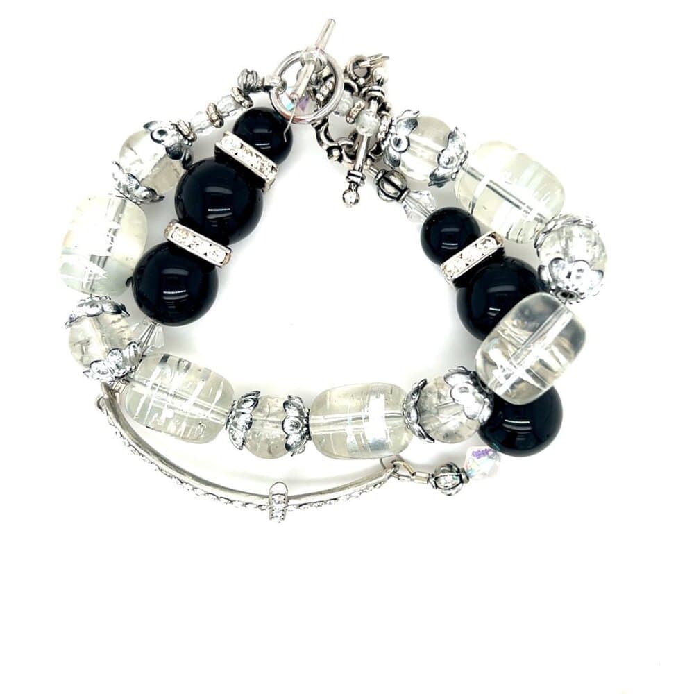 2 Bracelets (C)
