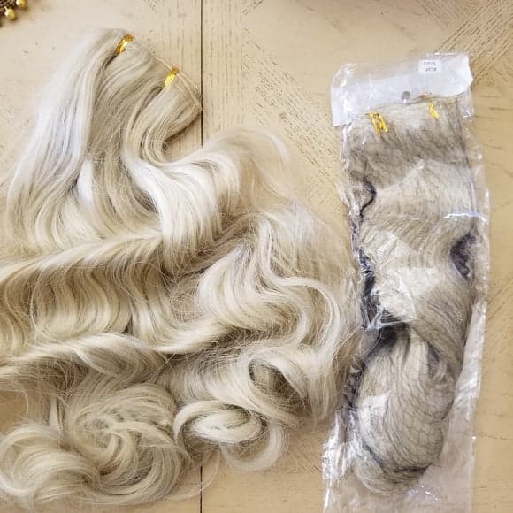 Wavy Blonde mix #24H613 Full Head Clip in Extension