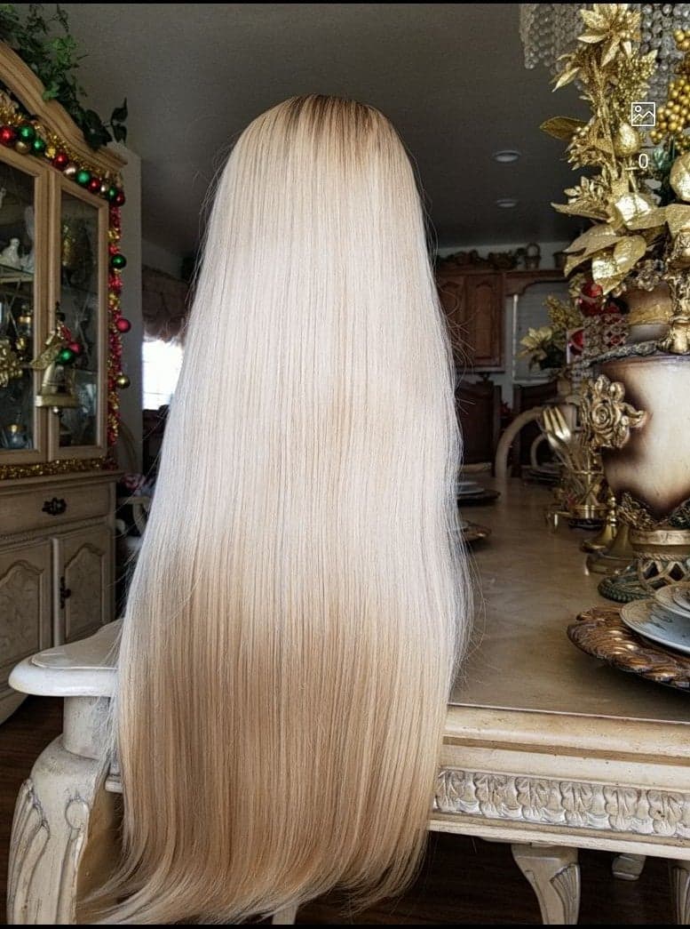 Ombre Blonde Beauty Lace Front Wig 20-22 inches!!