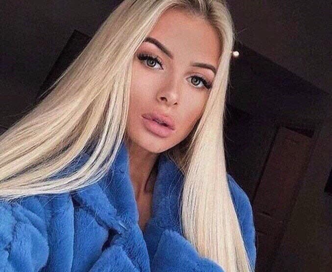 22” Blonde OMBRÉ Straight Lace Front Wig *NEW*