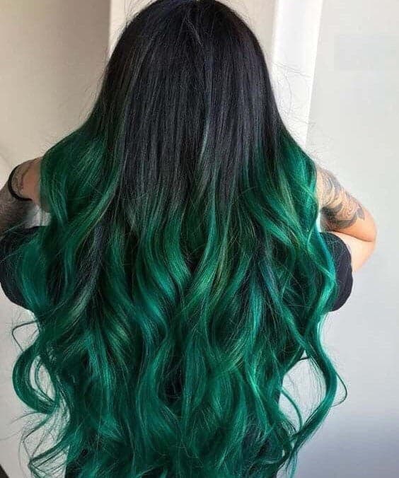 24” Dark Green Ombre Middle Part Lace front bodywave wig *NEW*
