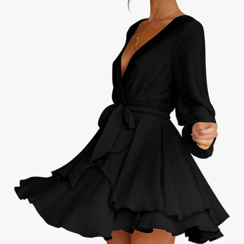 Black Beauty V Neck Dreas