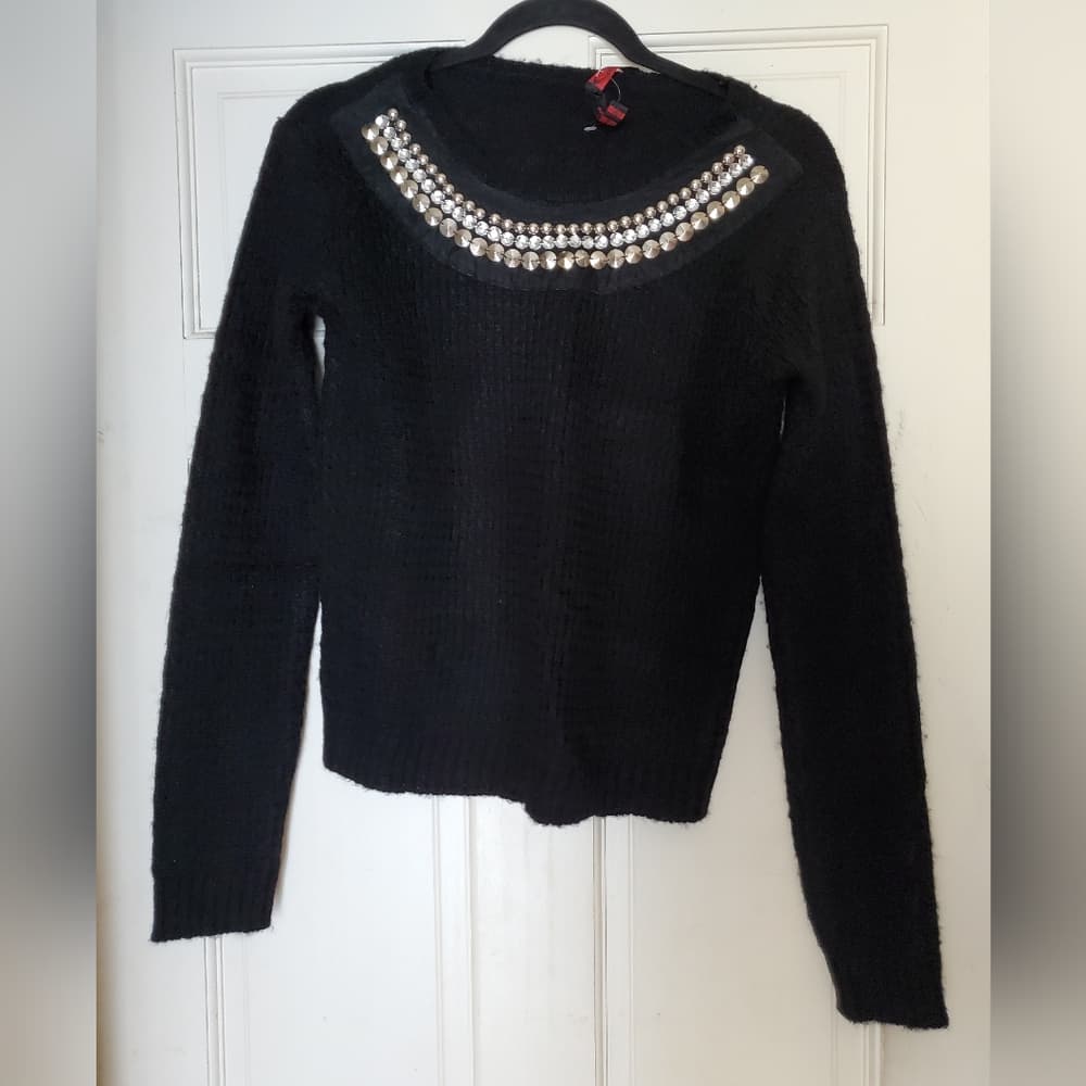 Black Sweater Beauty Top