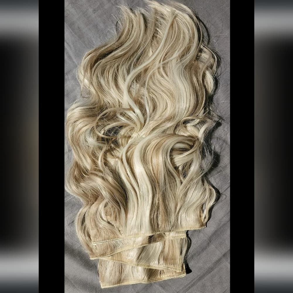 Beautiful Full Head Clip in Extension