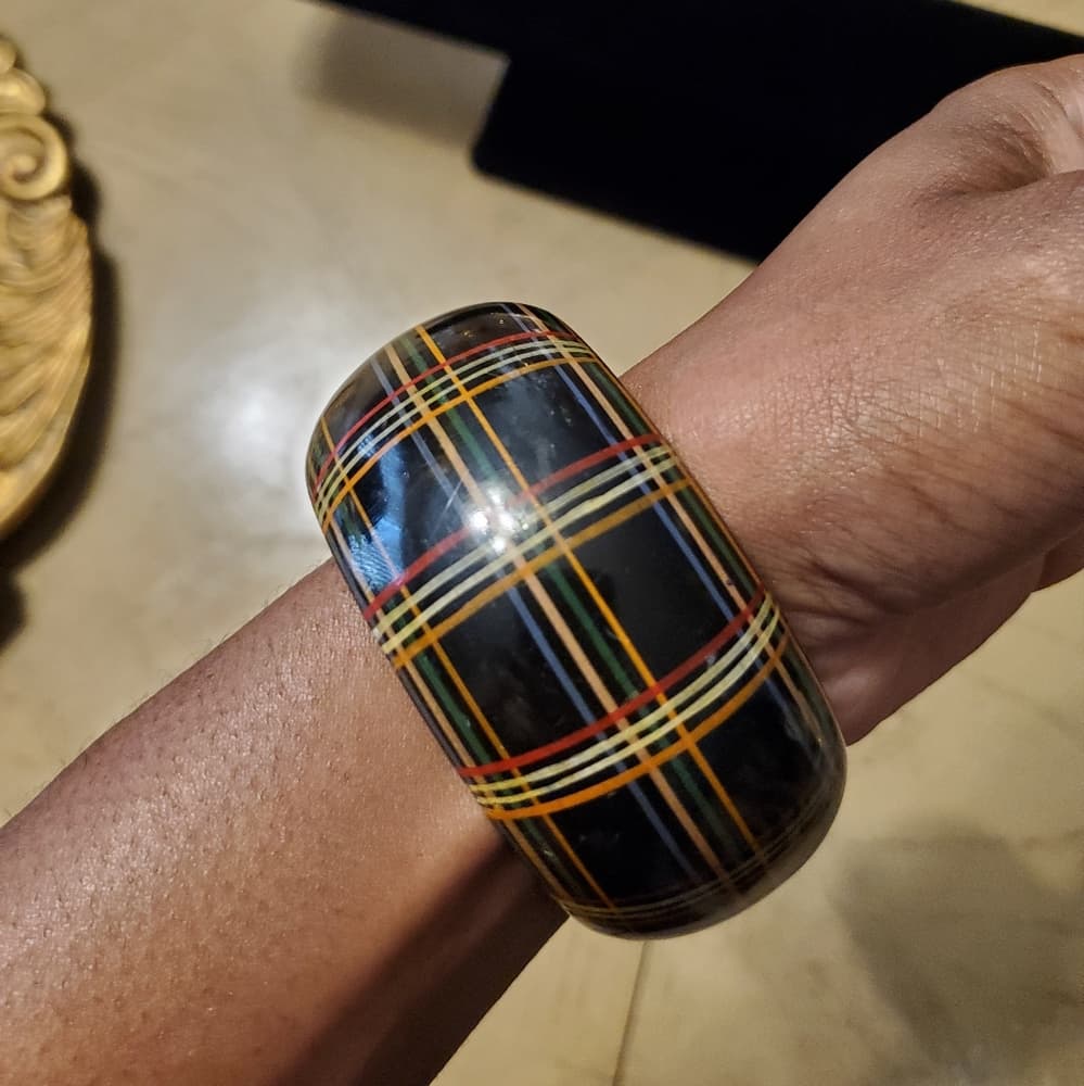 Black Color Stripes Bangle Bracelet