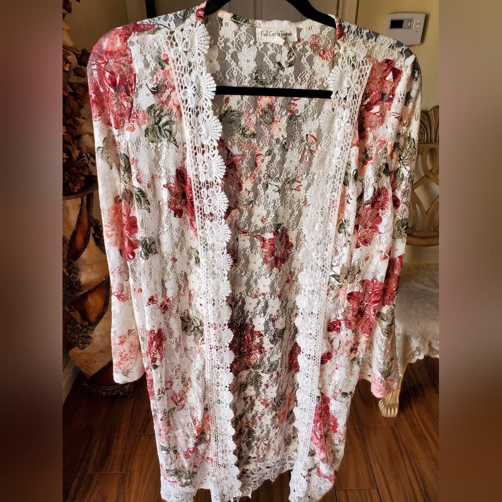 Pink White Floral Kimono