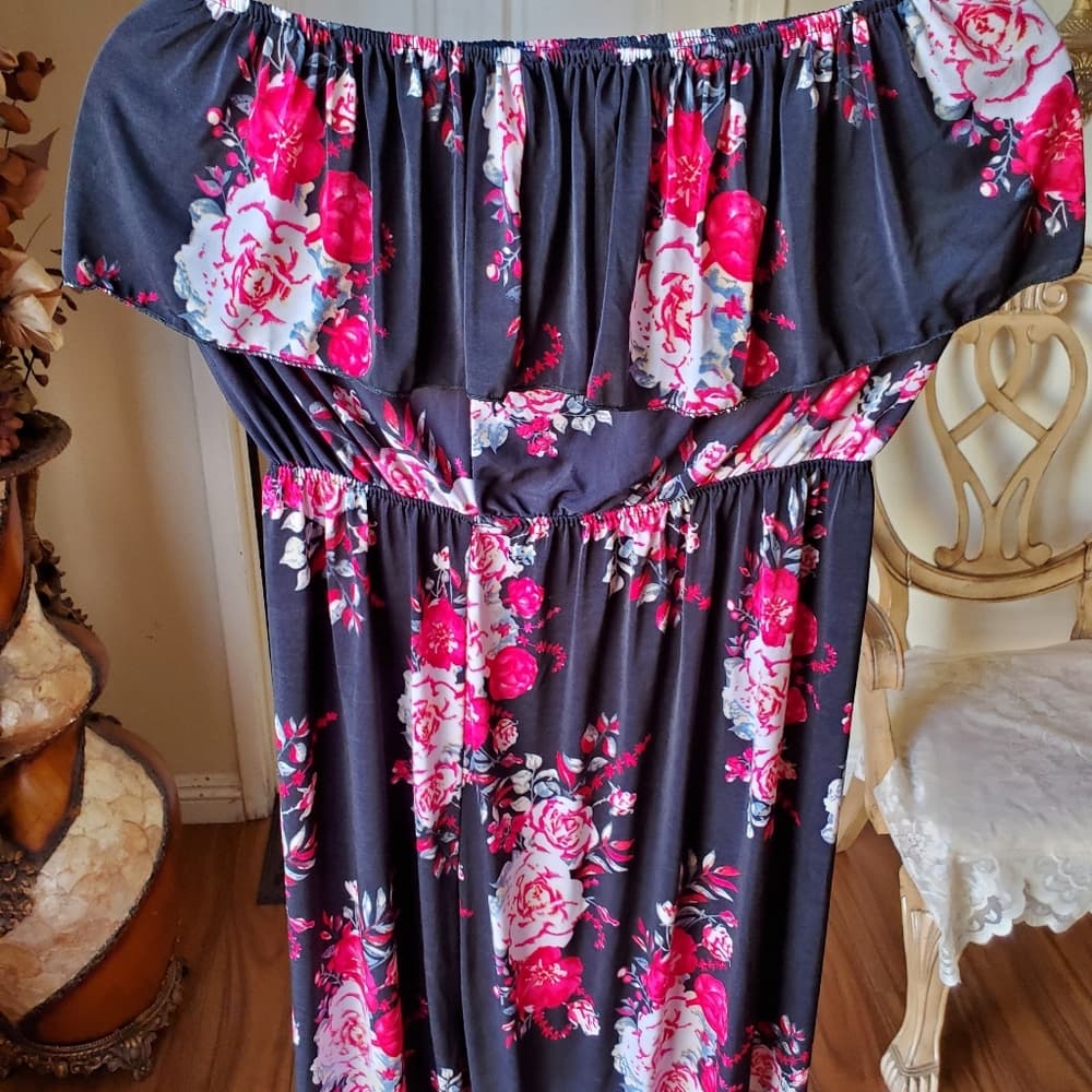 Black Rose Flower Dress size small
