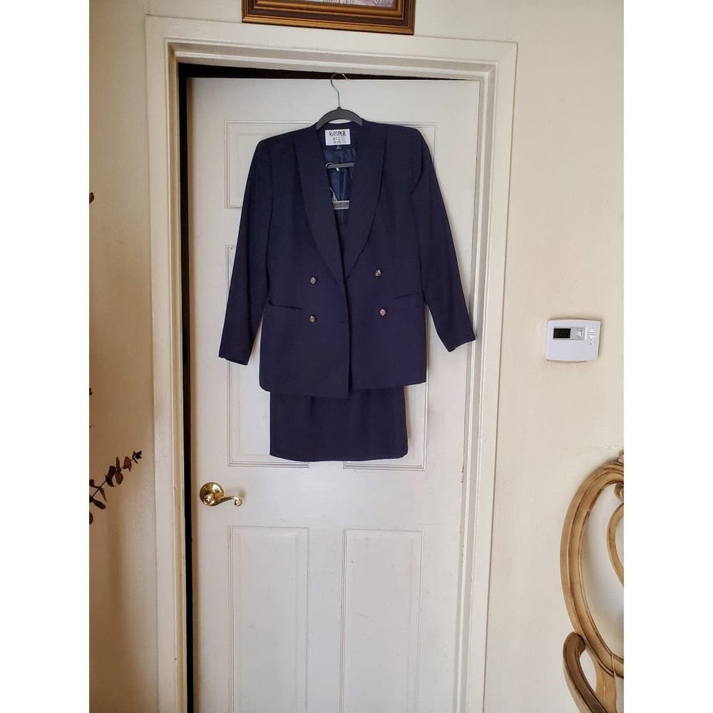 Kasper Petite Suit Size 2