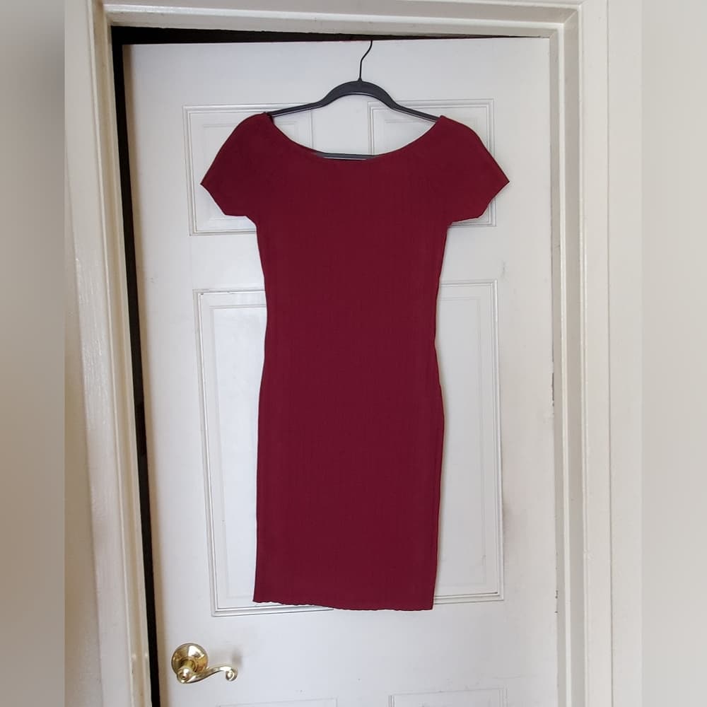 Burgundy Short Sleeve Dress