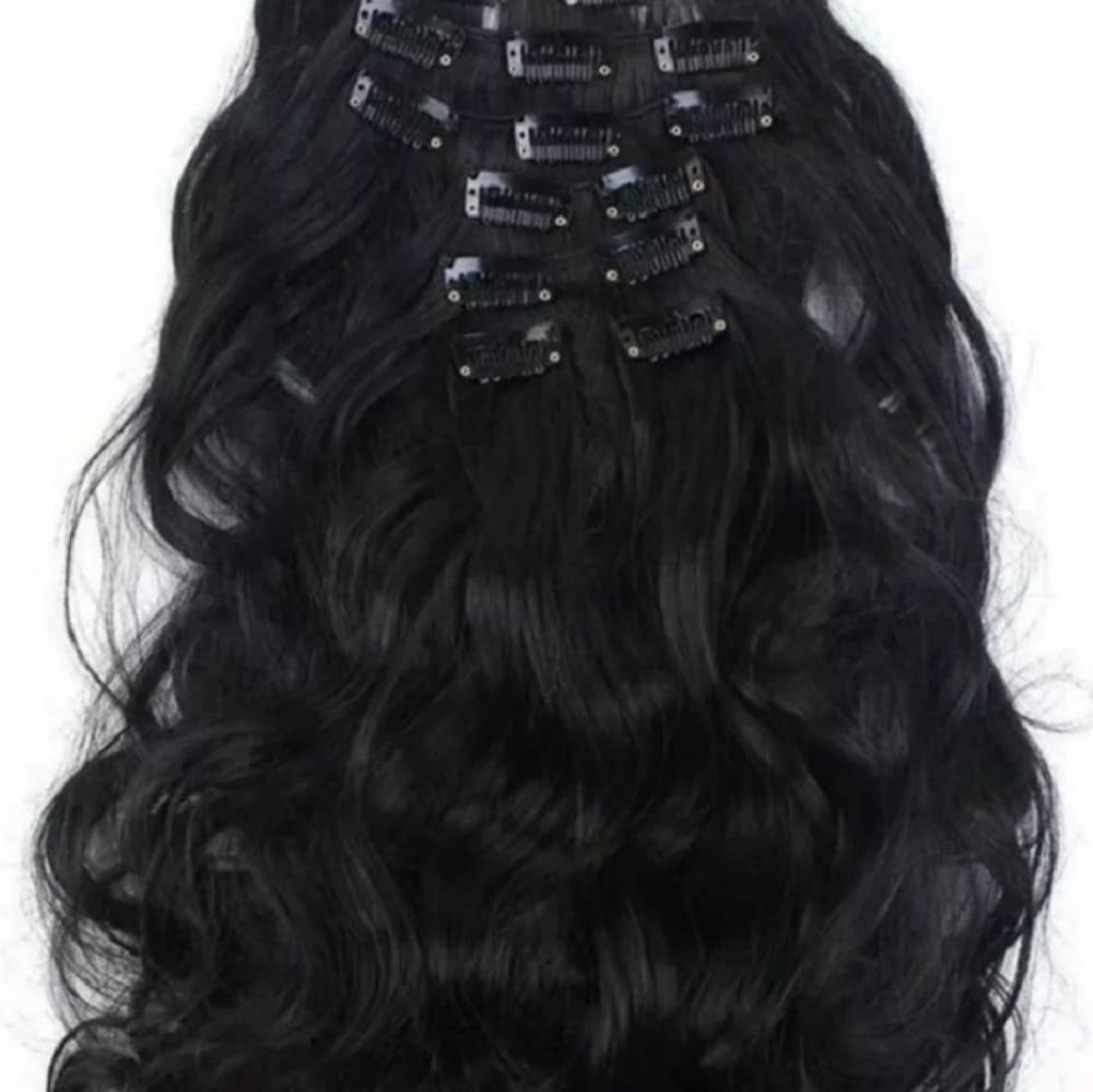 Black Wavy Full Head Clip in Extension
